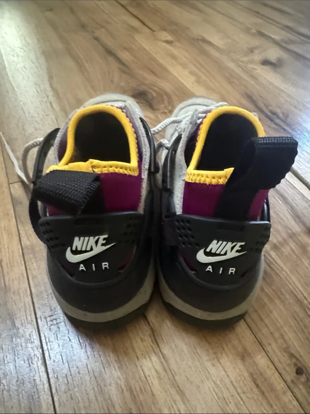 Nike AirRevaderchi Beige and Purple Athletic Shoes big kids size 4.5